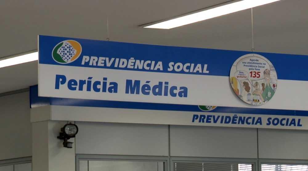 demitido tratando câncer direitos